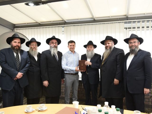 Co i kto rządzi „Anglosasami”