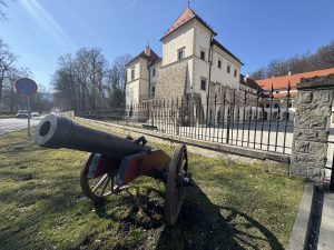 Mały Wawel w Suchej Beskidzkiej?