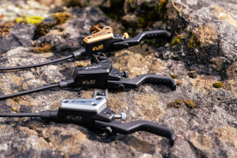 EVO przestaje być zabawką dla topowych buildów. TRP schodzi niżej bez miękkiego lądowania