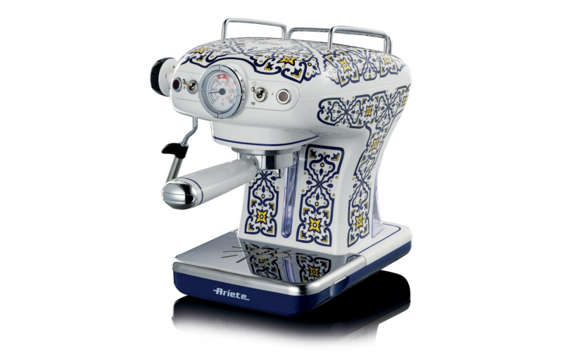 Kolbówki w stylu retro wracają do kuchni. Ariete stawia na kolor, manometr i codzienne espresso