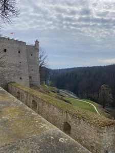 Pieskowa Skała a może Piotrowa Skała?