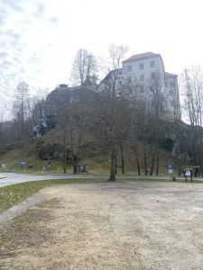 Pieskowa Skała a może Piotrowa Skała?