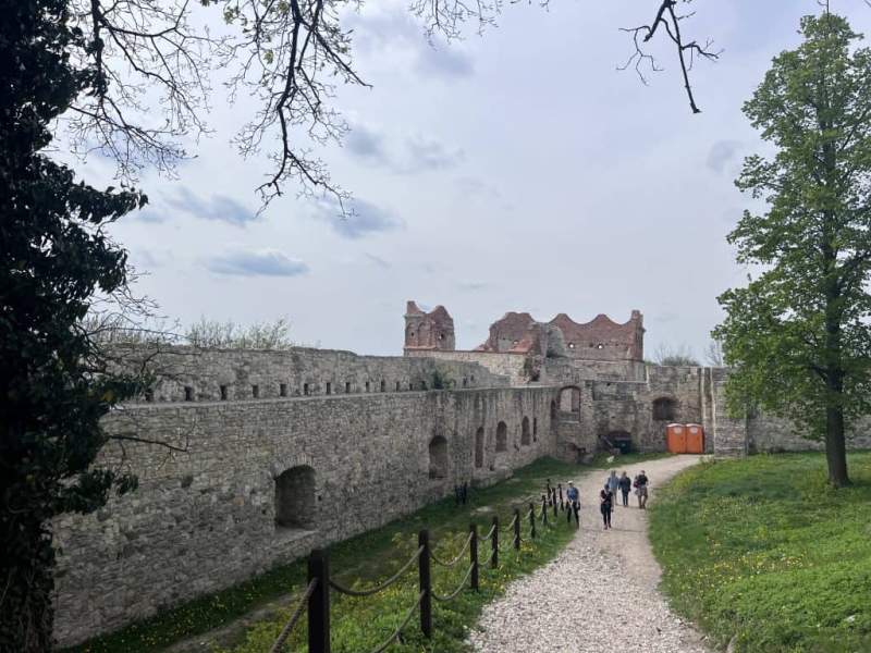 Zamek na szczycie wulkanu