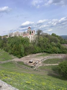 Zamek na szczycie wulkanu