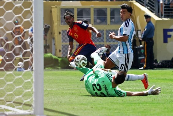 Wielki finał mundialu. Hiszpania-Argentyna. Do przerwy 0:0