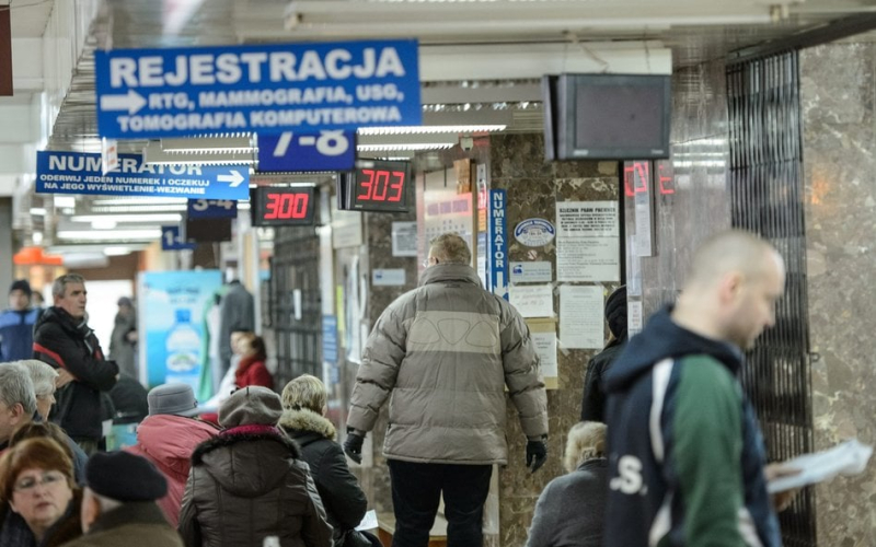 Coraz dłuższe kolejki do lekarzy. Przybywa pacjentów „pilnych”, na cito nie oznacza już „natychmiast”