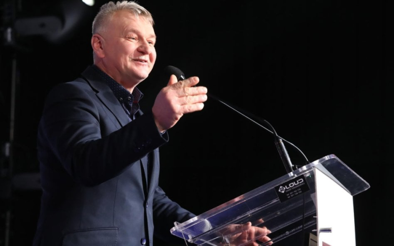 Najbardziej prorosyjska partia w Polsce z odrzuconym sprawozdaniem