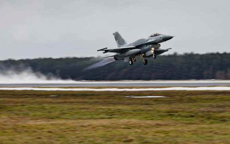 Polsce brakuje pilotów F-16. Mamy więcej samolotów niż ludzi, którzy mogą nimi latać